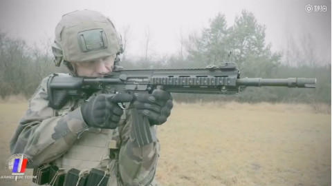 法国军队用HK416F突击步枪替换法玛斯!